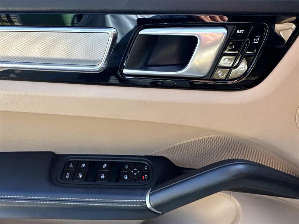 used 2019 Porsche Cayenne car, priced at $34,490