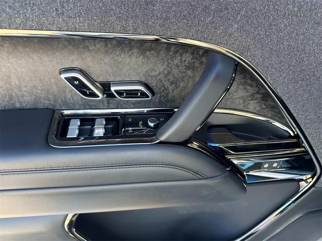 new 2025 Land Rover Range Rover Sport car, priced at $127,080