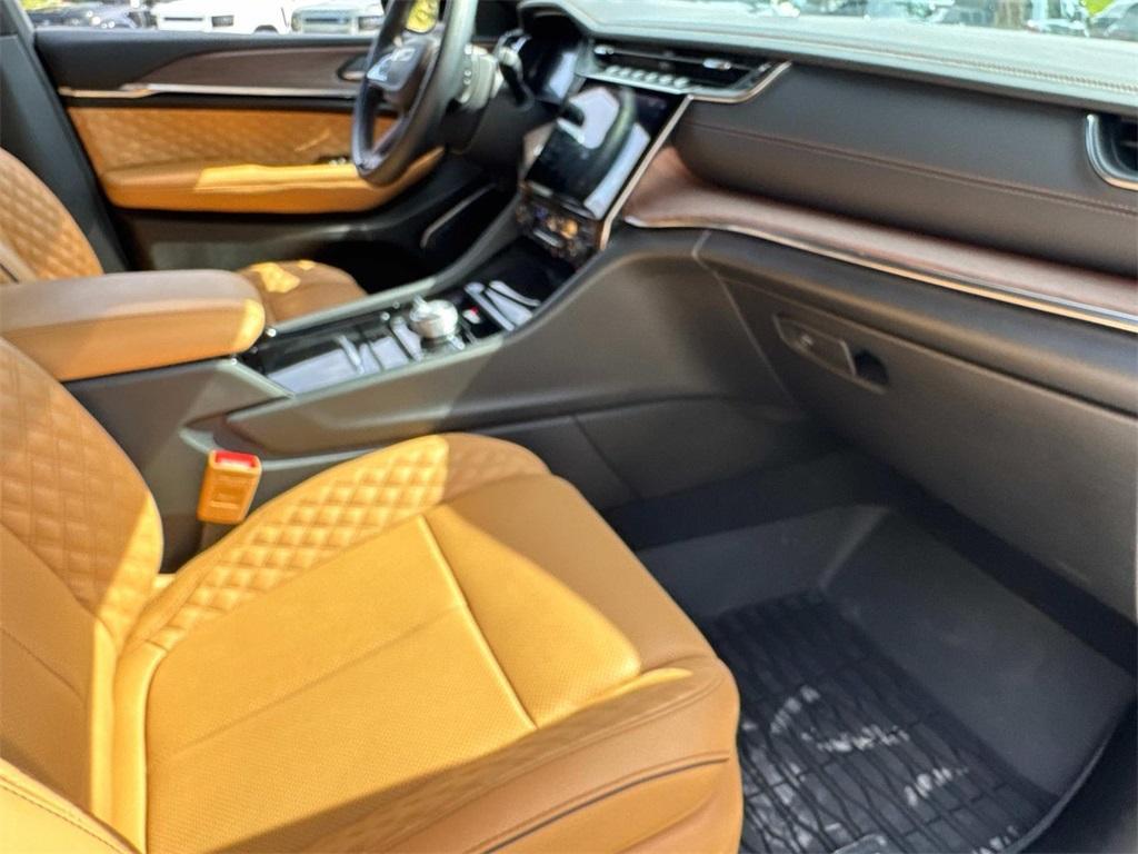 used 2024 Jeep Grand Cherokee L car, priced at $54,290