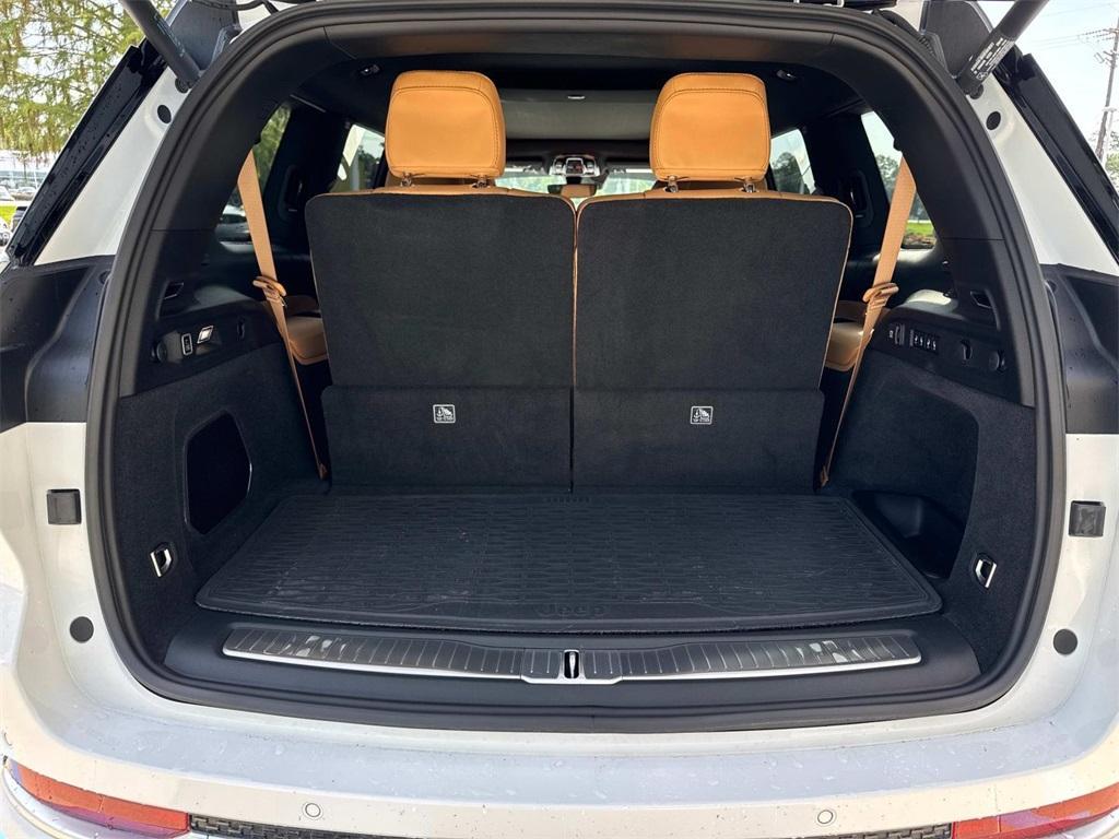 used 2024 Jeep Grand Cherokee L car, priced at $54,290