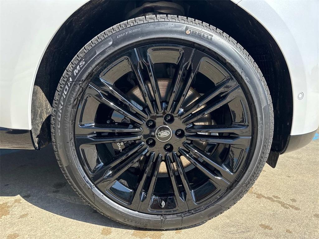 new 2025 Land Rover Range Rover car, priced at $152,030