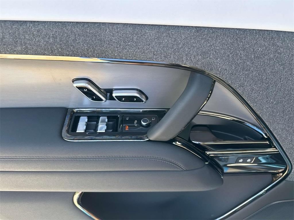 new 2025 Land Rover Range Rover Sport car, priced at $126,445