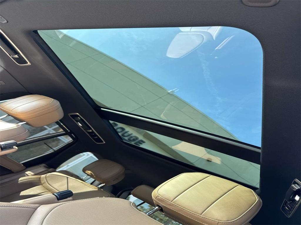 new 2025 Land Rover Range Rover car, priced at $128,155