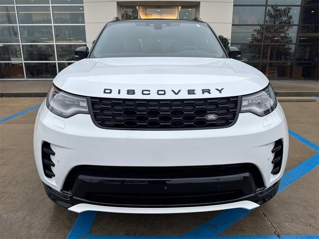 new 2025 Land Rover Discovery car, priced at $80,525