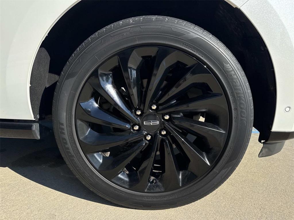 used 2021 Lincoln Navigator car, priced at $45,780