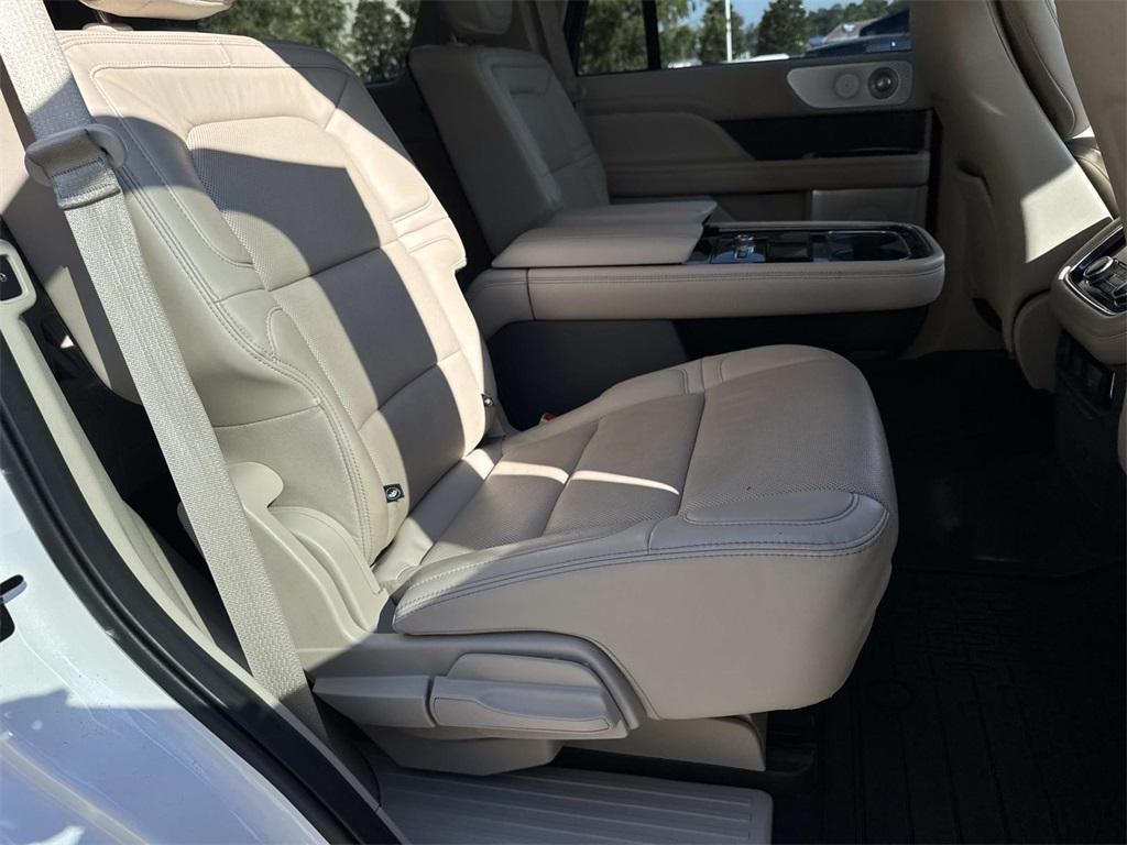 used 2021 Lincoln Navigator car, priced at $45,780