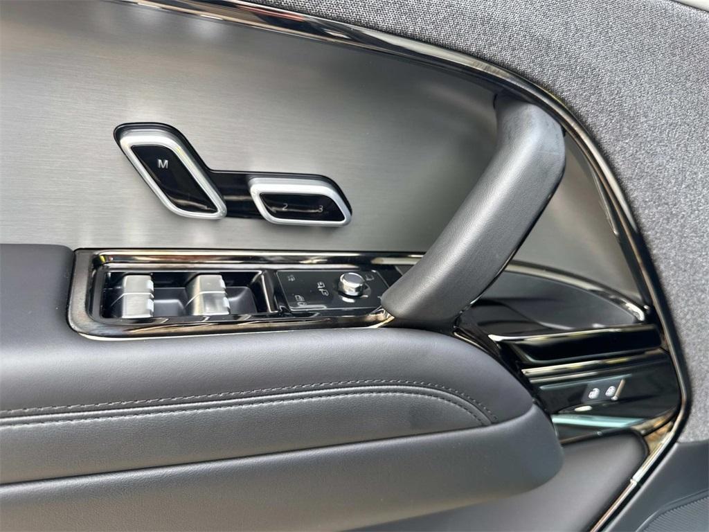 new 2025 Land Rover Range Rover Sport car, priced at $126,180