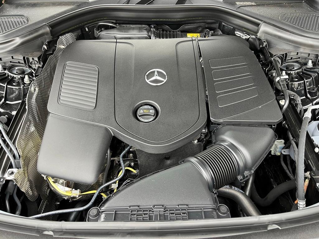 used 2025 Mercedes-Benz GLC 300 car, priced at $55,500