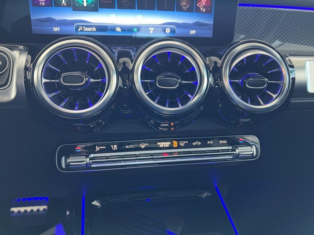 new 2025 Mercedes-Benz GLB 250 car, priced at $55,860