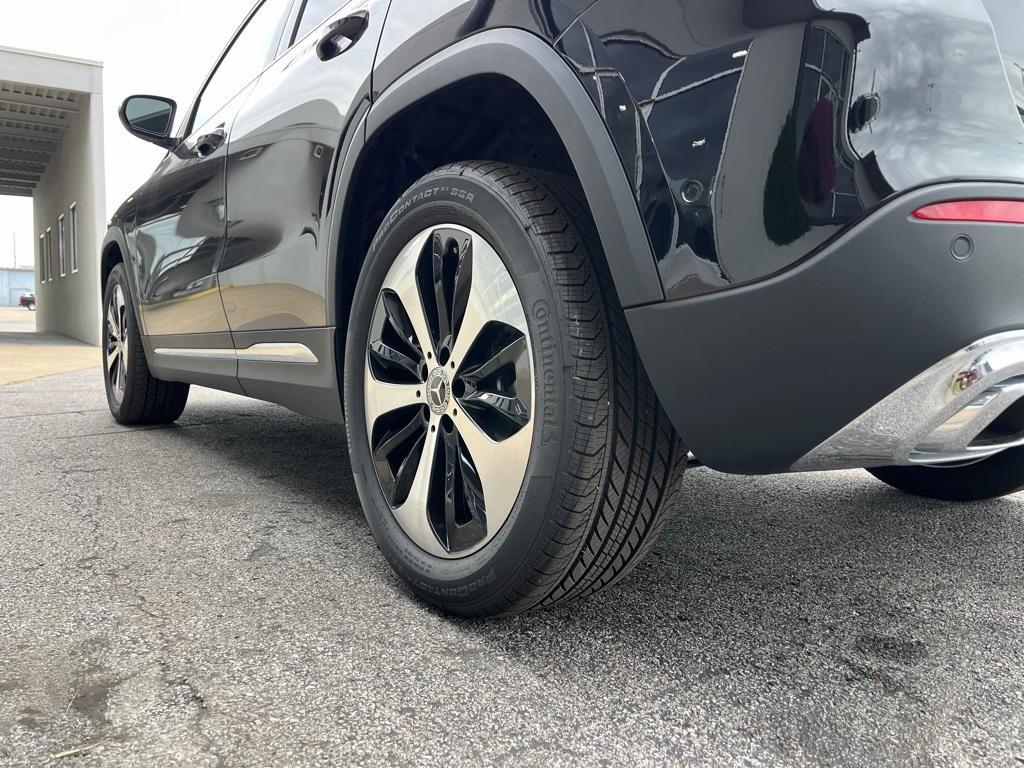 new 2025 Mercedes-Benz GLA 250 car, priced at $49,235