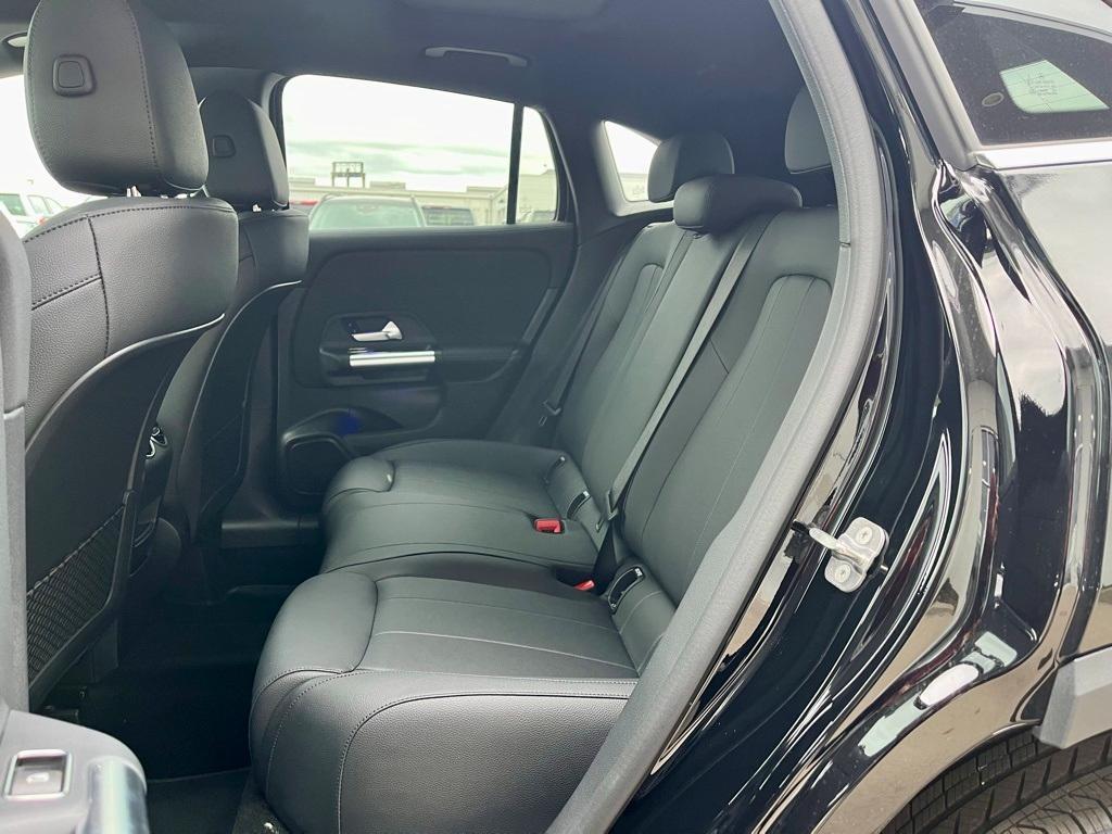 new 2025 Mercedes-Benz GLA 250 car, priced at $49,235