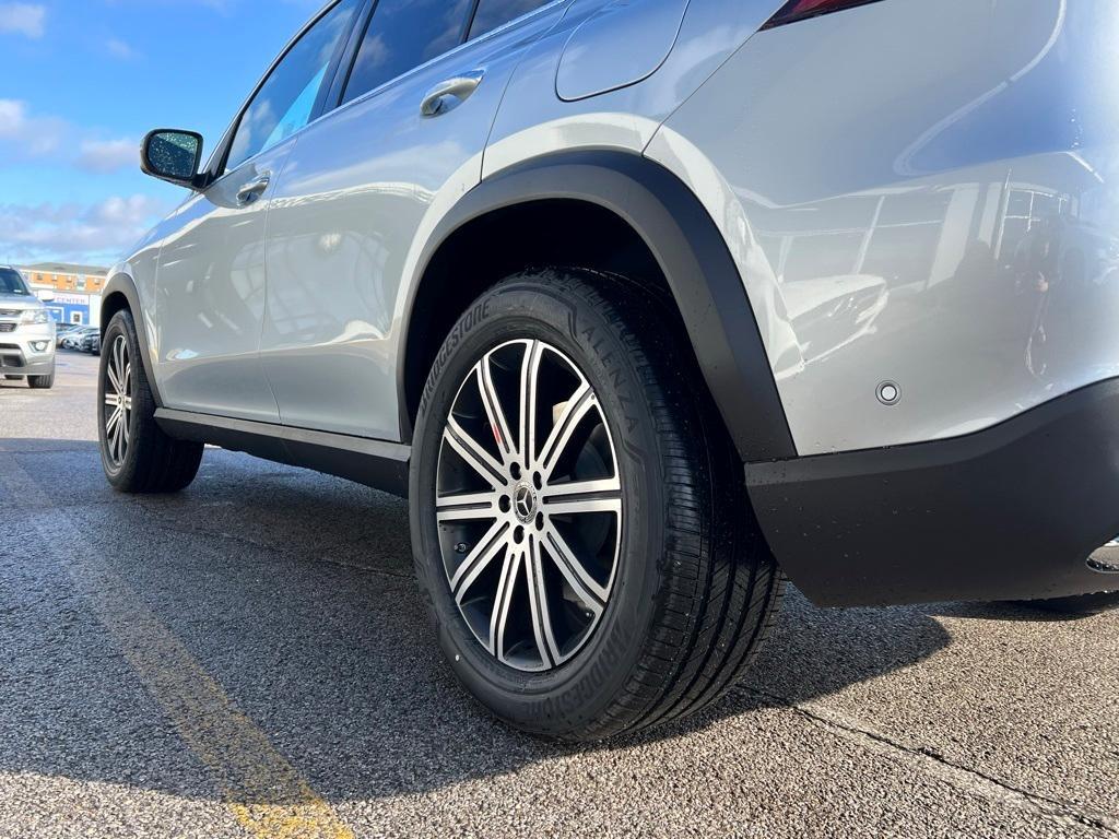 new 2025 Mercedes-Benz GLE 450e car, priced at $79,875