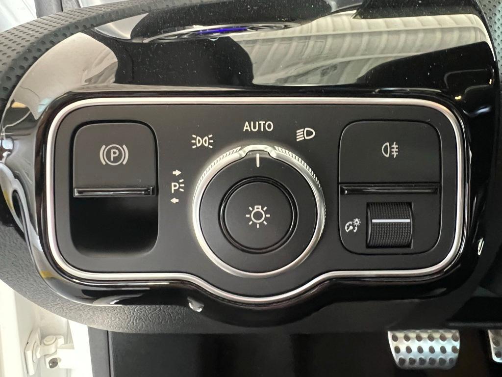 new 2025 Mercedes-Benz AMG CLA 35 car, priced at $63,935