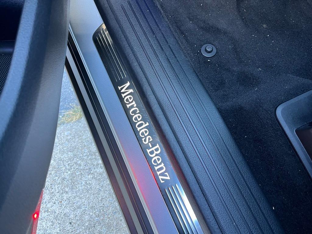 used 2025 Mercedes-Benz GLE 450e car, priced at $70,500