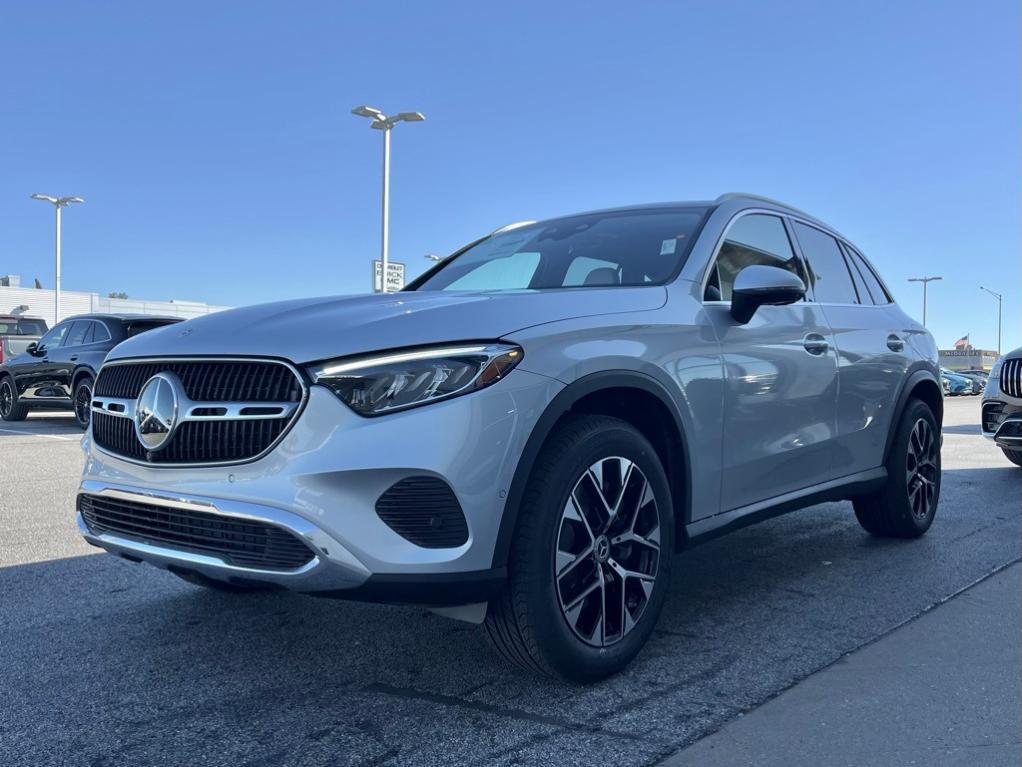 new 2025 Mercedes-Benz GLC 350e car, priced at $68,965
