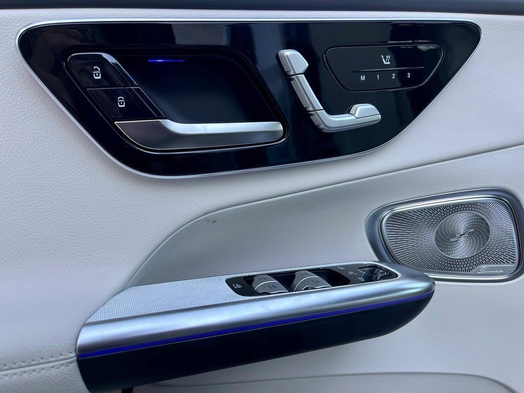 new 2025 Mercedes-Benz GLC 350e car, priced at $68,965
