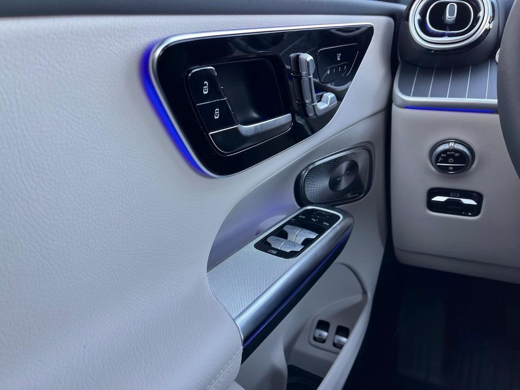 new 2025 Mercedes-Benz GLC 350e car, priced at $68,965