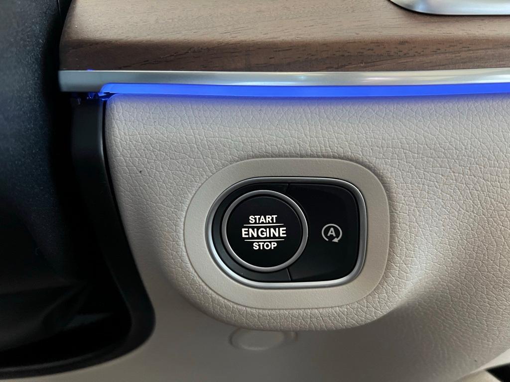 new 2025 Mercedes-Benz GLS 450 car, priced at $91,775