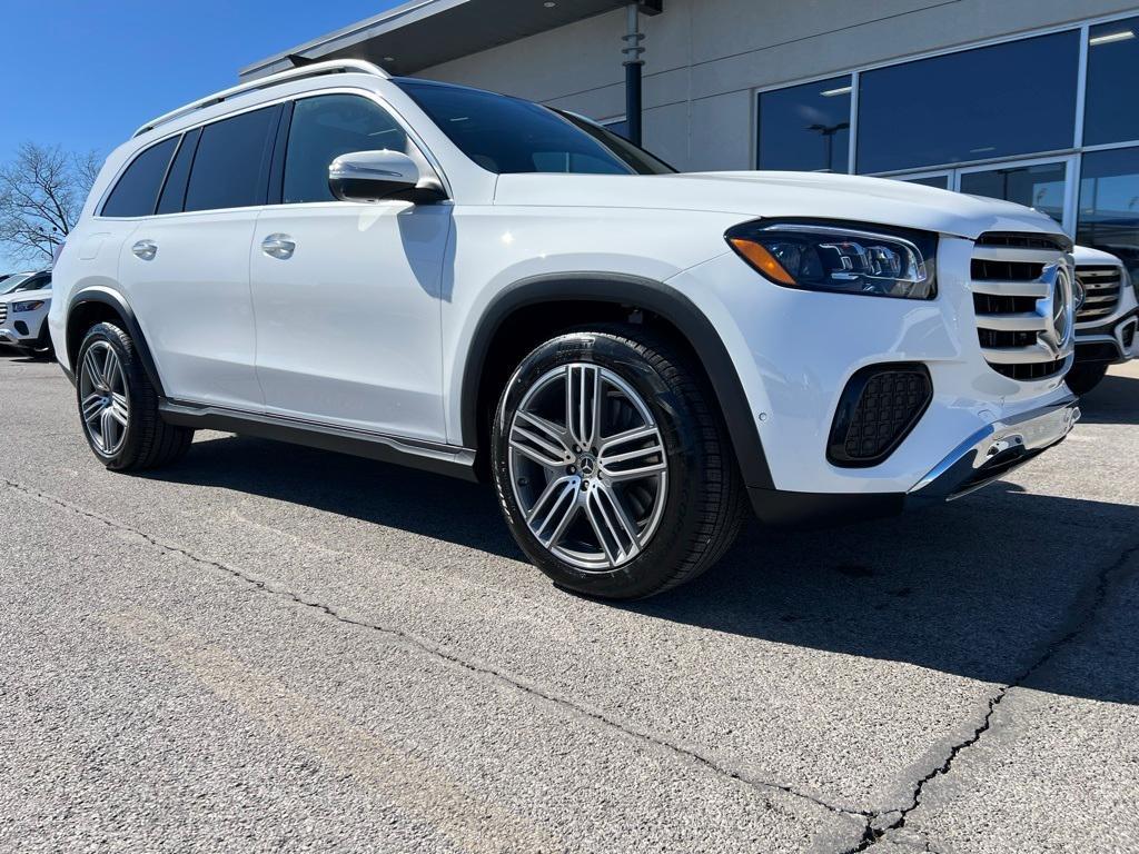 new 2025 Mercedes-Benz GLS 450 car, priced at $91,775