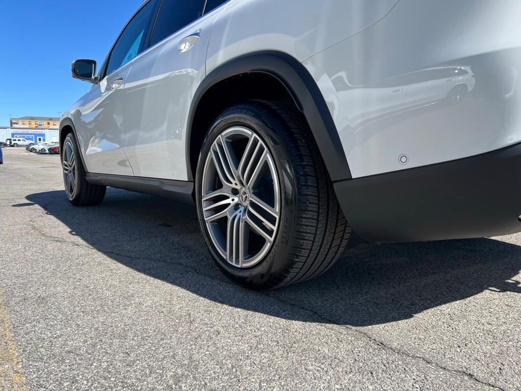 new 2025 Mercedes-Benz GLS 450 car, priced at $91,775