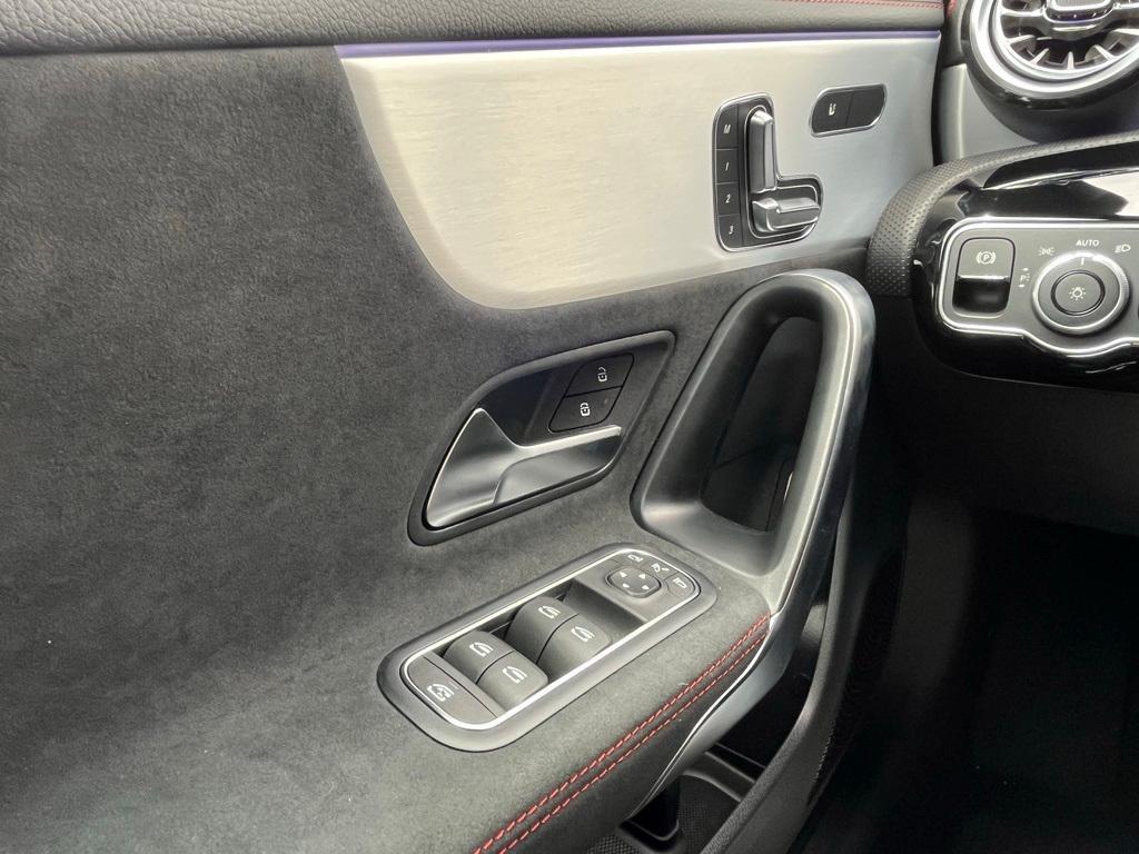 new 2025 Mercedes-Benz CLA 250 car, priced at $52,775