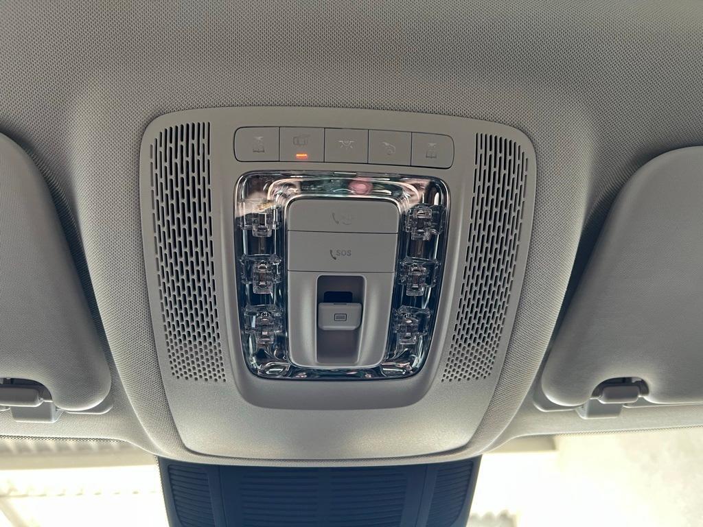 new 2025 Mercedes-Benz GLS 450 car, priced at $96,760