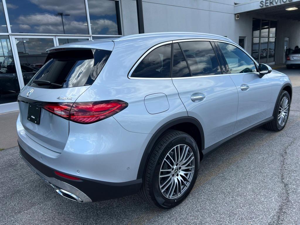 new 2025 Mercedes-Benz GLC 300 car, priced at $58,460