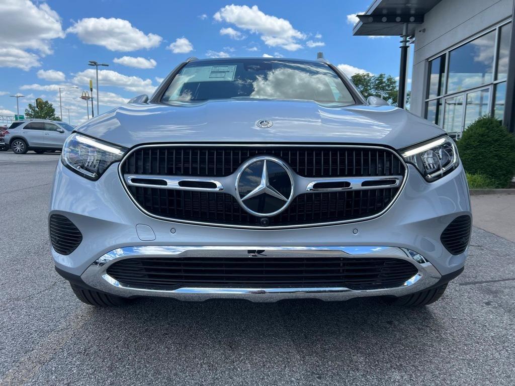 new 2025 Mercedes-Benz GLC 300 car, priced at $58,460