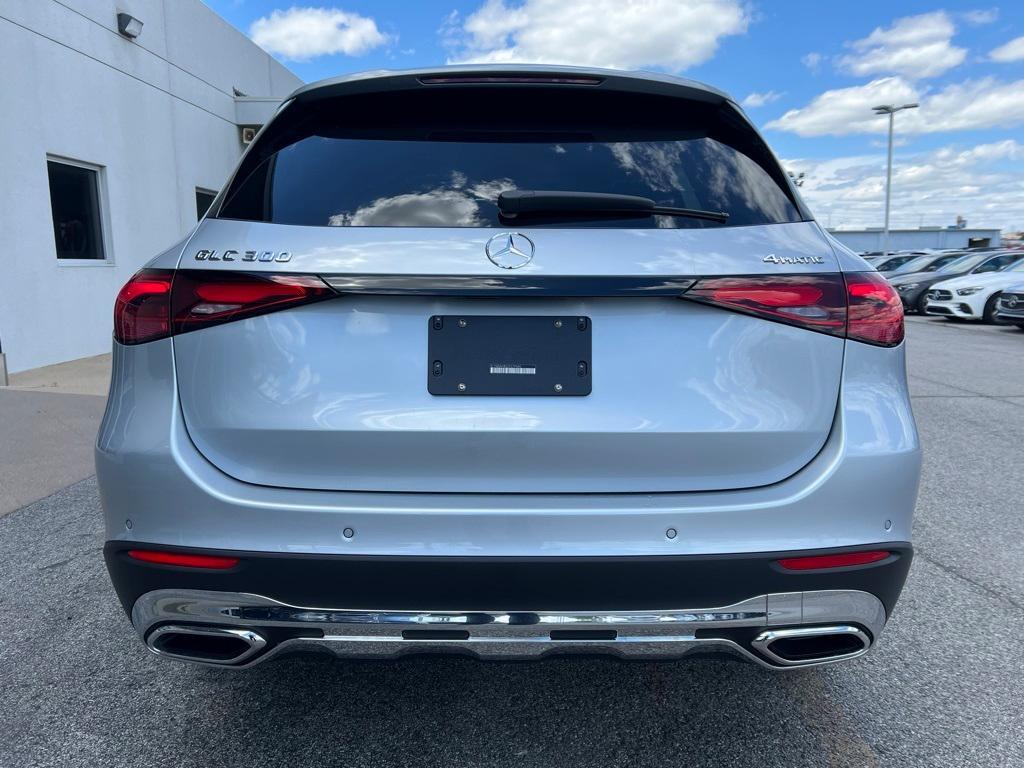 new 2025 Mercedes-Benz GLC 300 car, priced at $58,460