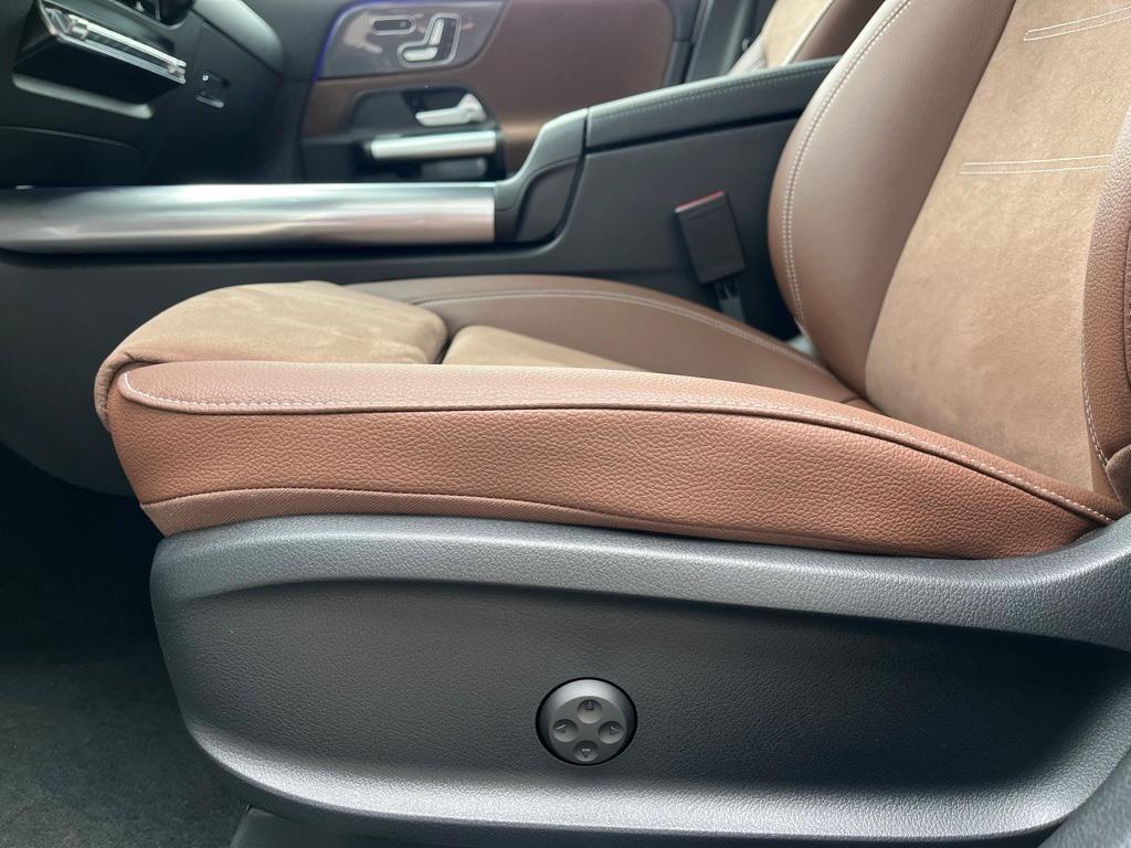 new 2025 Mercedes-Benz GLA 250 car, priced at $52,235