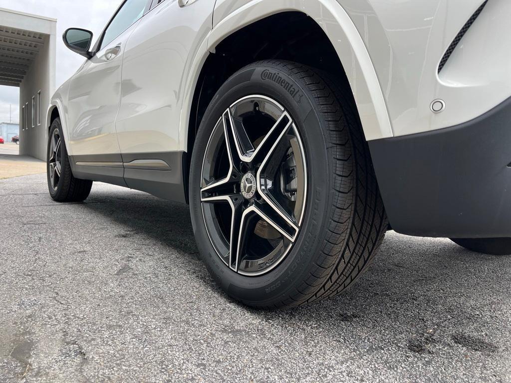 new 2025 Mercedes-Benz GLA 250 car, priced at $52,235