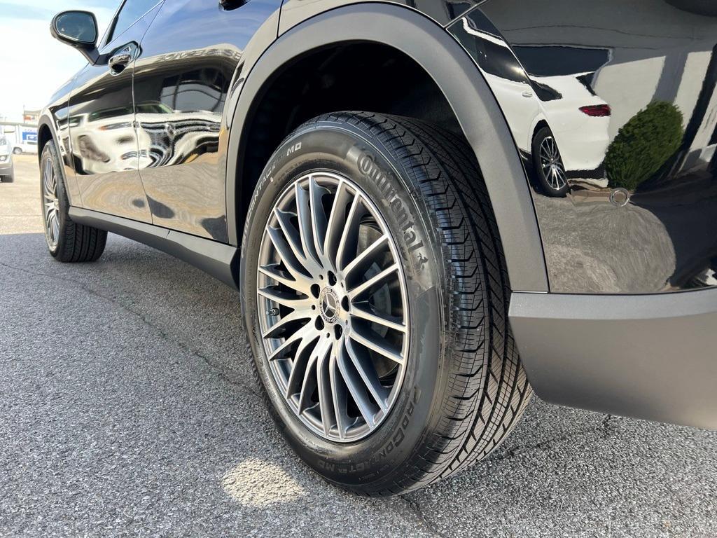 used 2025 Mercedes-Benz GLC 300 car, priced at $54,000