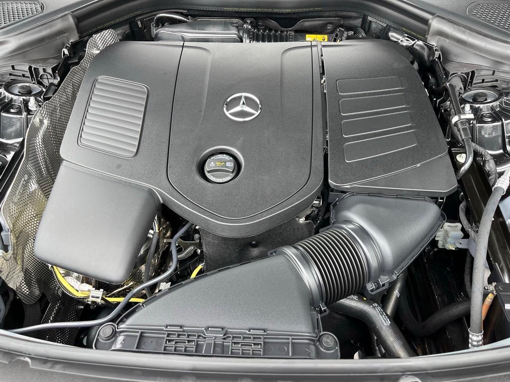 new 2025 Mercedes-Benz GLC 300 car, priced at $62,805