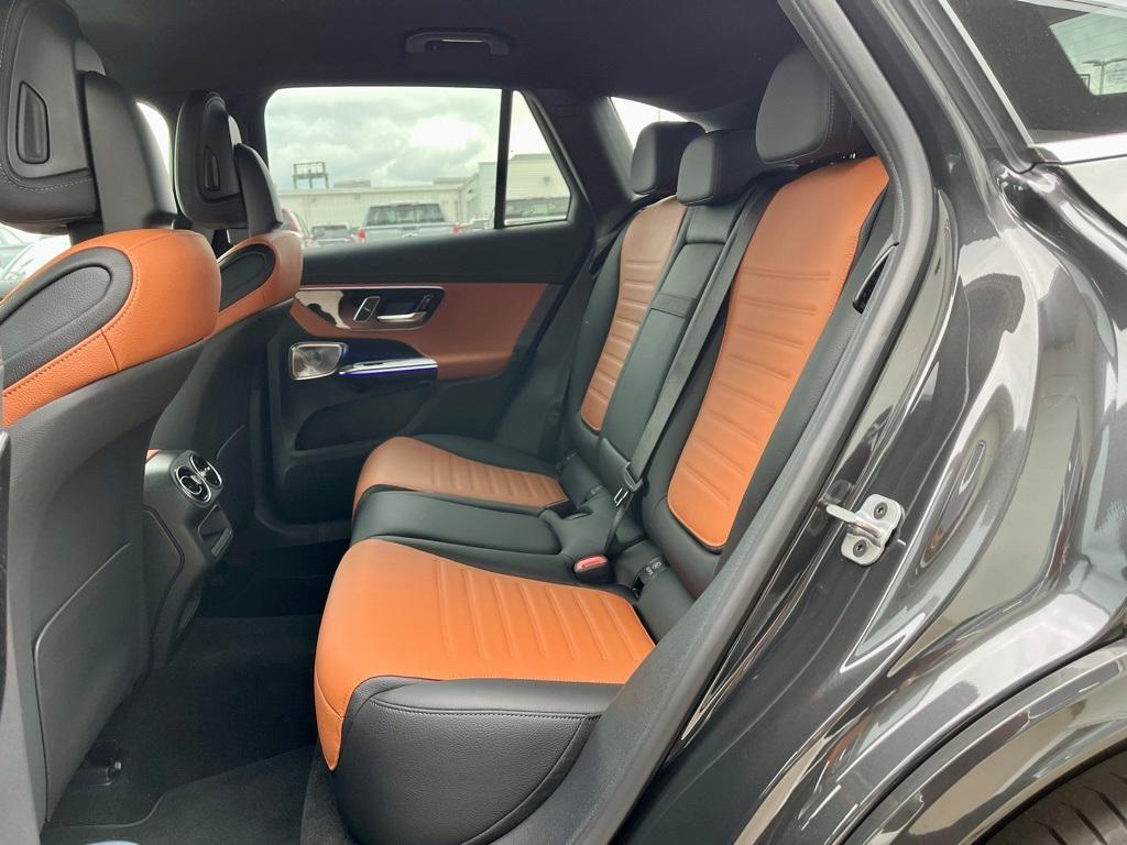 new 2025 Mercedes-Benz GLC 300 car, priced at $62,805