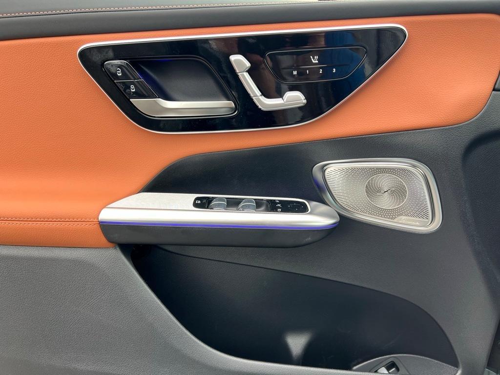 new 2025 Mercedes-Benz GLC 350e car, priced at $69,485