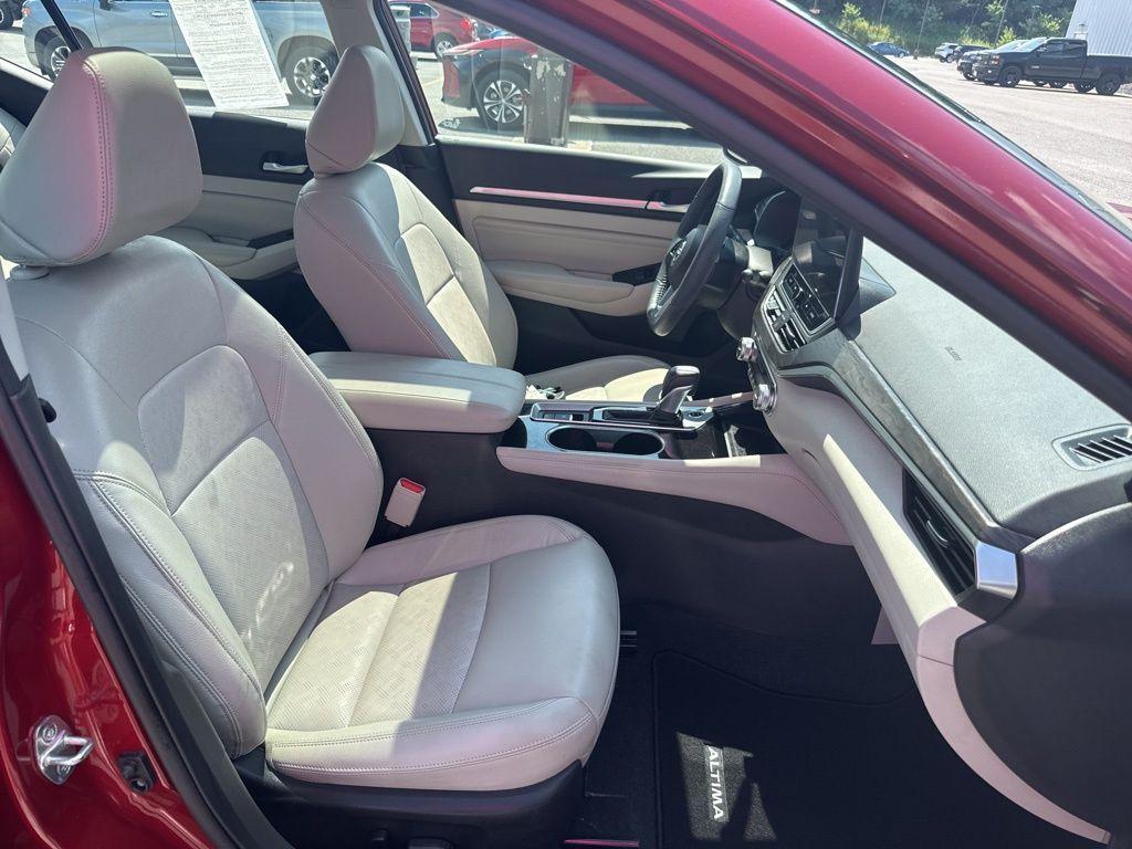 used 2023 Nissan Altima car, priced at $24,800