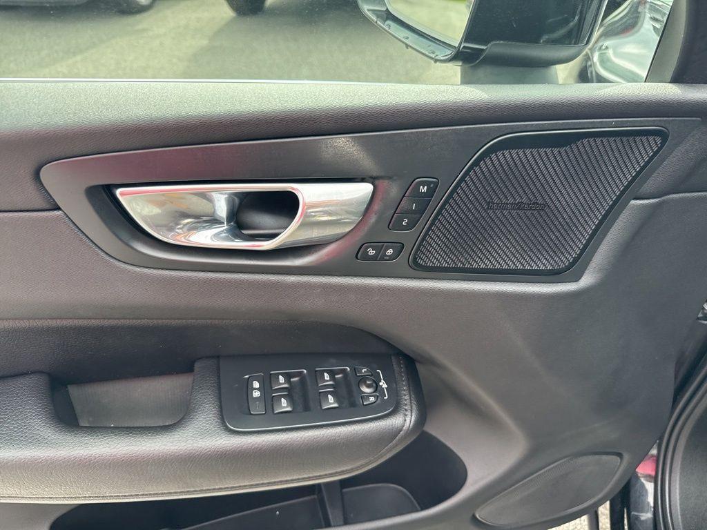 used 2021 Volvo XC60 car, priced at $25,955