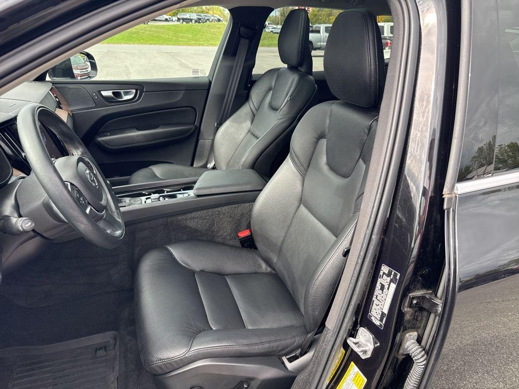 used 2021 Volvo XC60 car, priced at $25,955