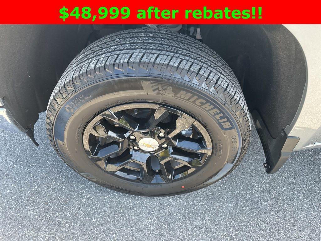 used 2025 Chevrolet Silverado 1500 car, priced at $48,564