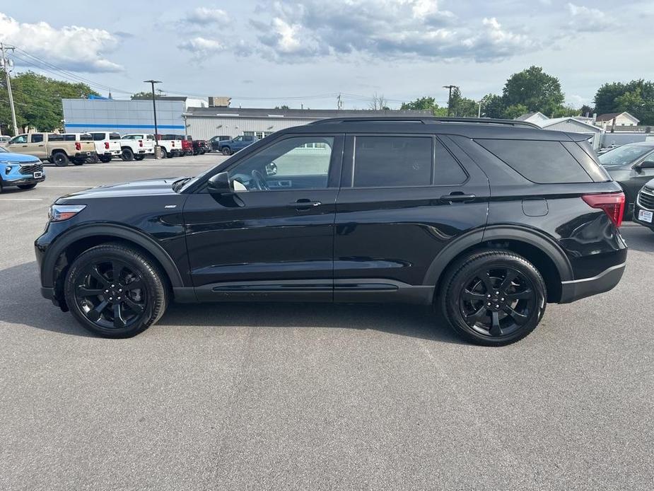 used 2022 Ford Explorer car, priced at $38,999