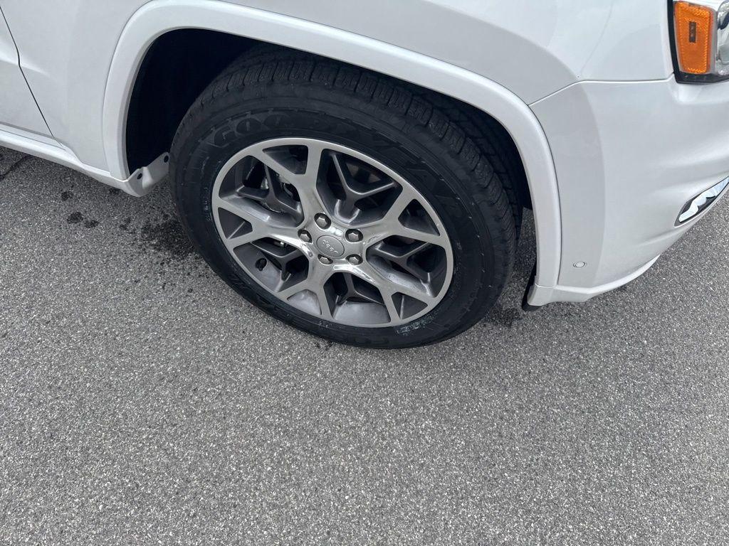 used 2021 Jeep Grand Cherokee car, priced at $33,795