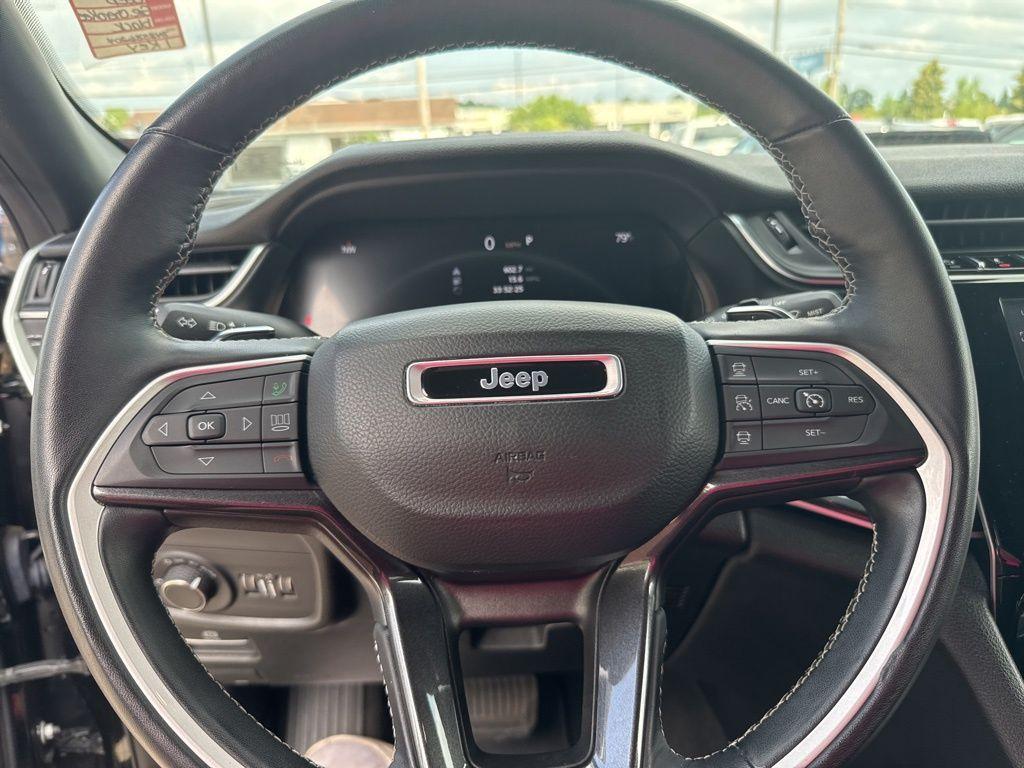 used 2022 Jeep Grand Cherokee car, priced at $33,499