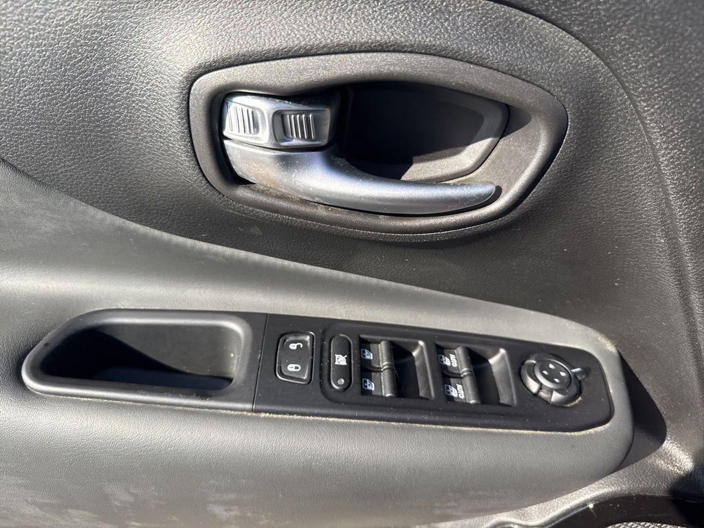 used 2020 Jeep Renegade car, priced at $16,995