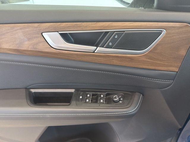 used 2025 Volkswagen Atlas car, priced at $39,976