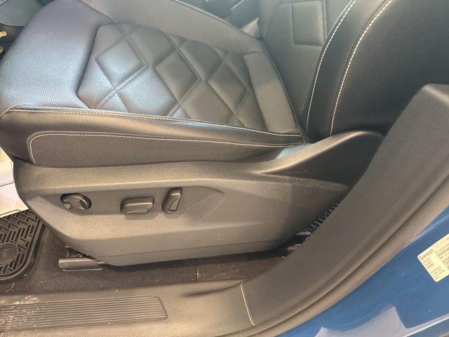 used 2025 Volkswagen Atlas car, priced at $39,976