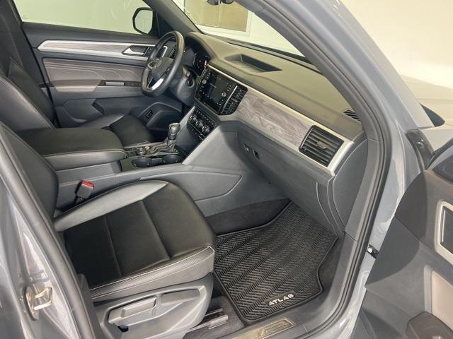 used 2022 Volkswagen Atlas Cross Sport car, priced at $25,620
