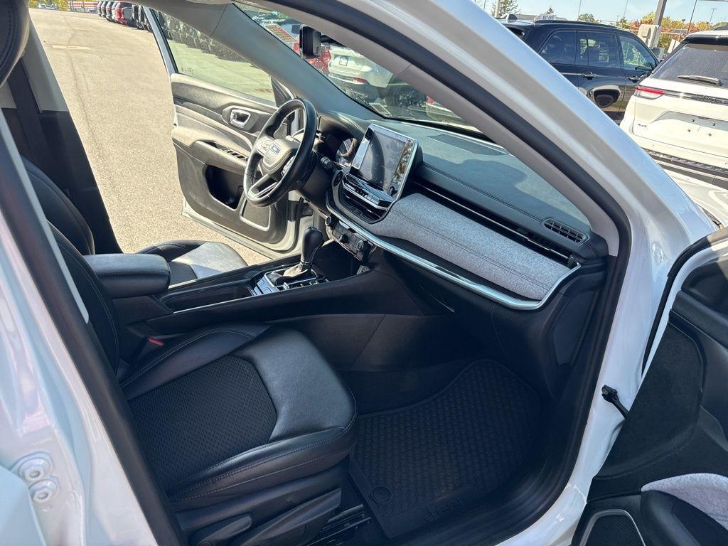 used 2022 Jeep Compass car, priced at $22,995