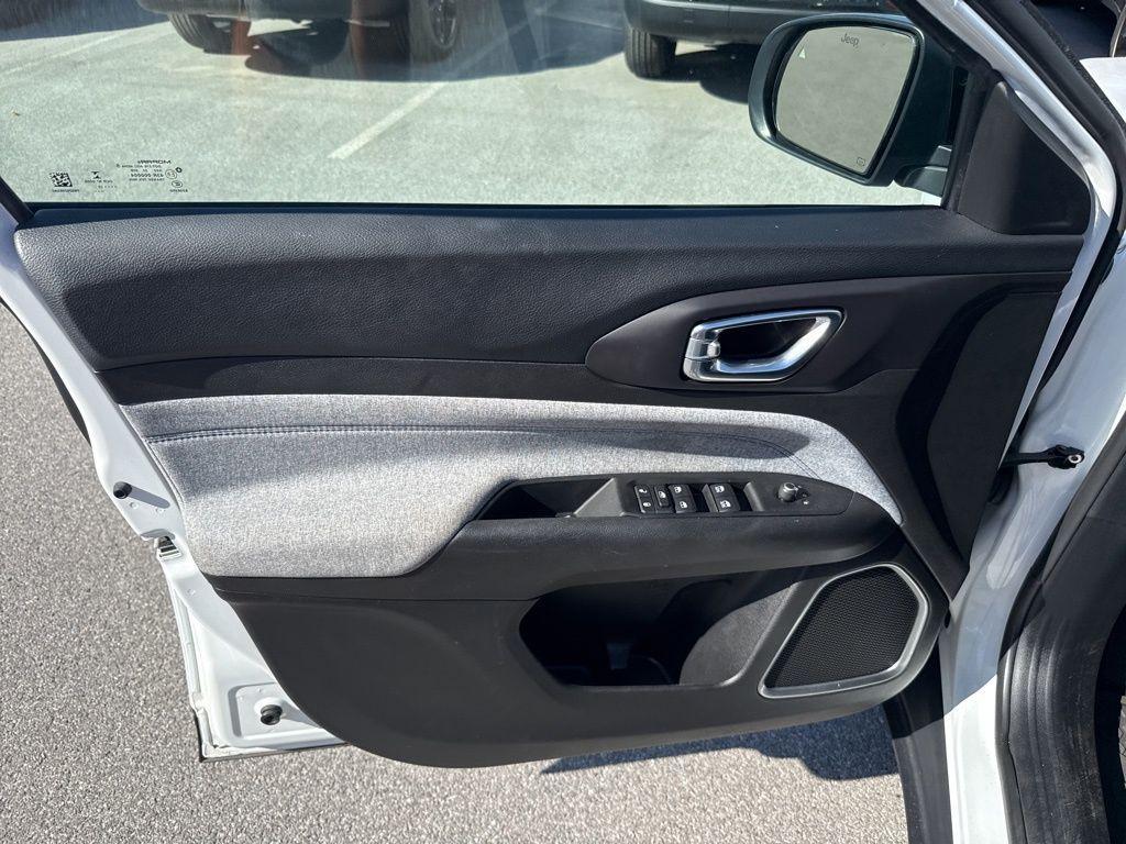 used 2022 Jeep Compass car, priced at $22,995