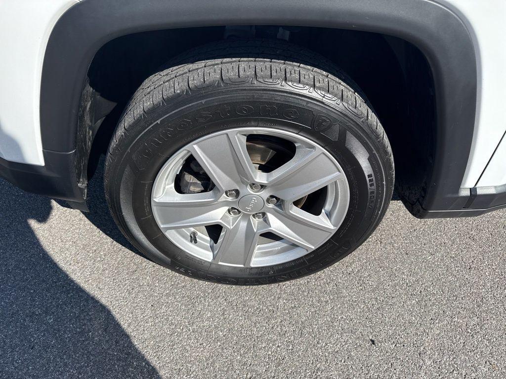 used 2022 Jeep Compass car, priced at $22,995