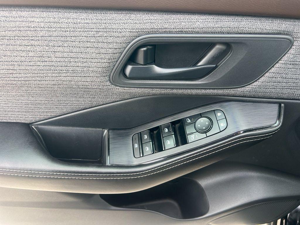 used 2021 Nissan Rogue car, priced at $19,500